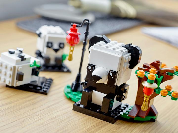 Produktbild LEGO Pandas fürs chinesische Neujahrsfest (40466, LEGO Brickheadz)