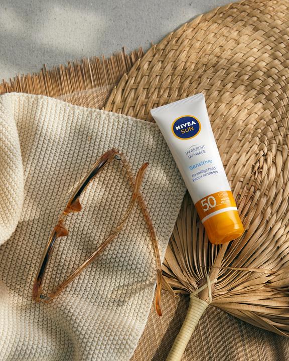 Immagine prodotto NIVEA Sun UV Face Sensitive (Crema solare viso, SPF 50, 50 ml, 69 g)