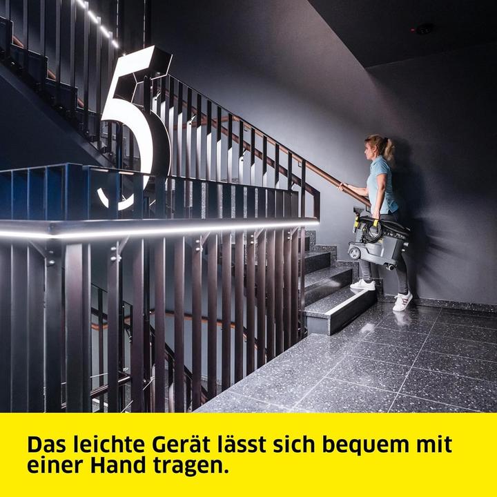 Image du produit Kärcher Professional Aspirateur-laveur Puzzi 8/1 (Aspirateur eau et poussière)