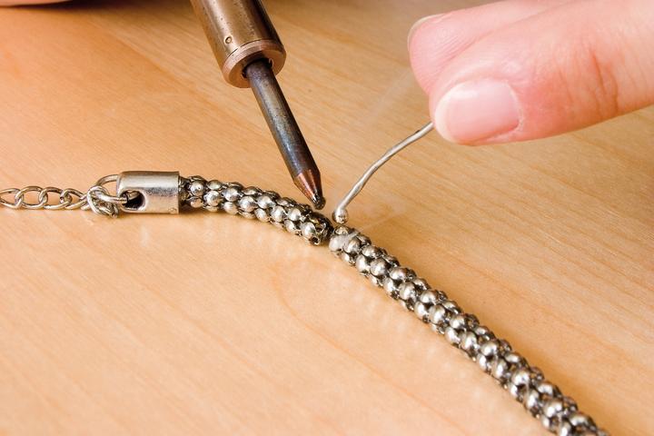 Immagine prodotto Magni Pebaro 0261 Set per il branding, ferro da stiro, 9 timbri per il branding, 9 punte per il branding