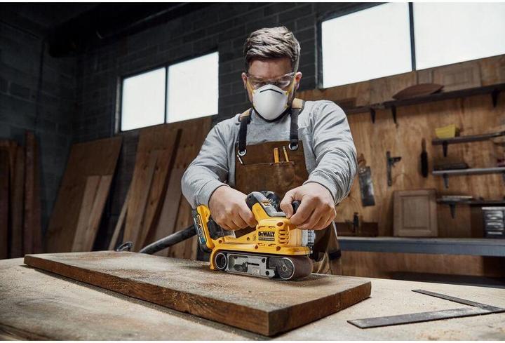 Actual product image DeWalt DCW220N-XJ (Belt sanders, 802 W)