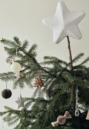Actual product image Broste Copenhagen Christmas Paper (1 -part)