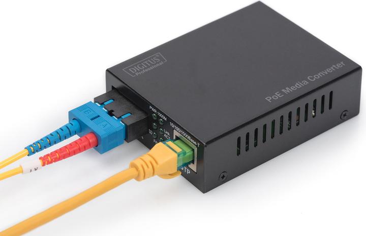 Produktbild Digitus PoE Media Converter Singlemode 10/100/1000Base-T to 1000Base-LX Incl. PSU 30W SC connector Up to... (Media Konverter)