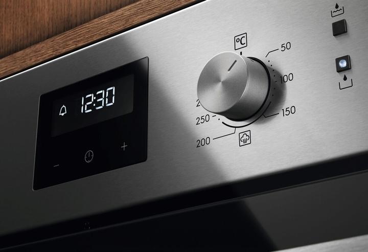 Actual product image Electrolux EOC3S44TX2 Multifunktions-Dampfbackofen 72L