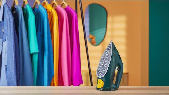 Actual product image Philips 7000 Series Garų lygintuvas DST7050/70, 2800W, 50 g/min continous steam, 250g steam boost, vertical (2800 W, 250 g/min)