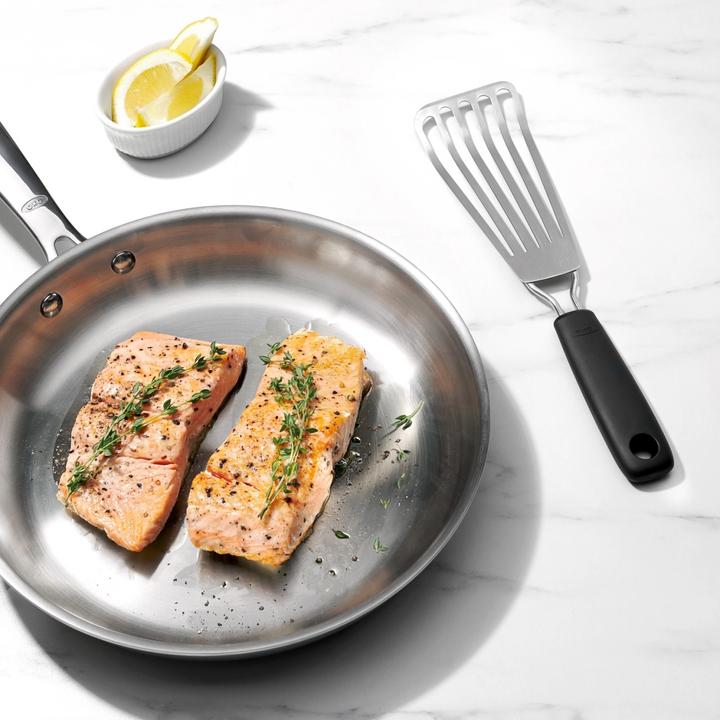 Actual product image OXO Fish turner