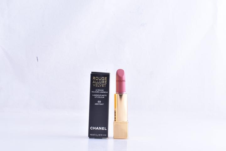 Immagine prodotto Chanel Velluto Rouge Allure (69)