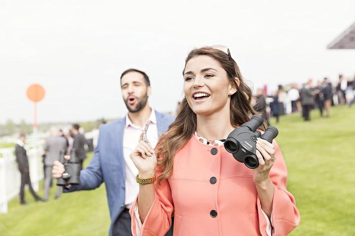 Actual product image Canon 10x30 IS II (10x, 30 mm)