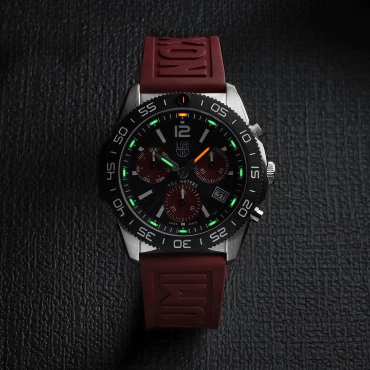 Produktbild Luminox Pacific Diver Chrono 3140 Series (Analoguhr, Chronograph, Swiss Made, 44 mm)
