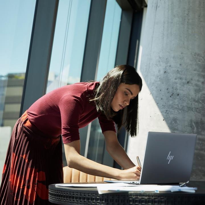 Produktbild HP EliteBook 845 G9 (14.14", 512 GB, 16 GB, DE, AMD Ryzen 5 Pro 6650U)