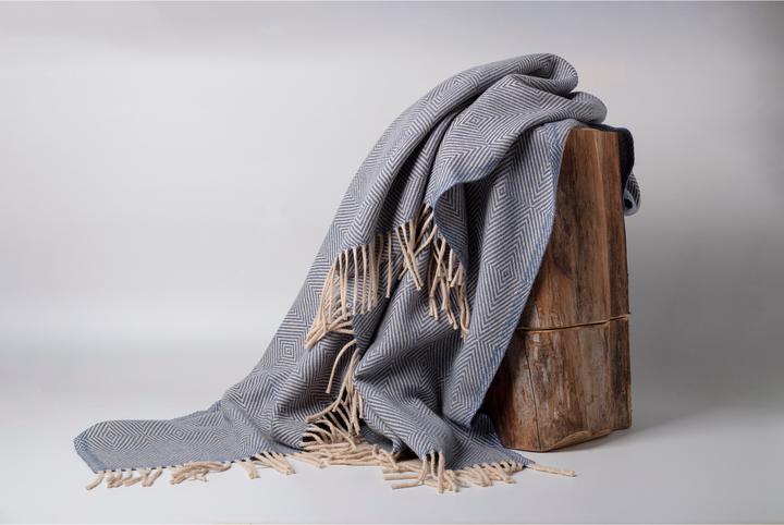 Produktbild MojaMajo Wolldecke Matilde 140x190 cm, Blau (140 x 190 cm)