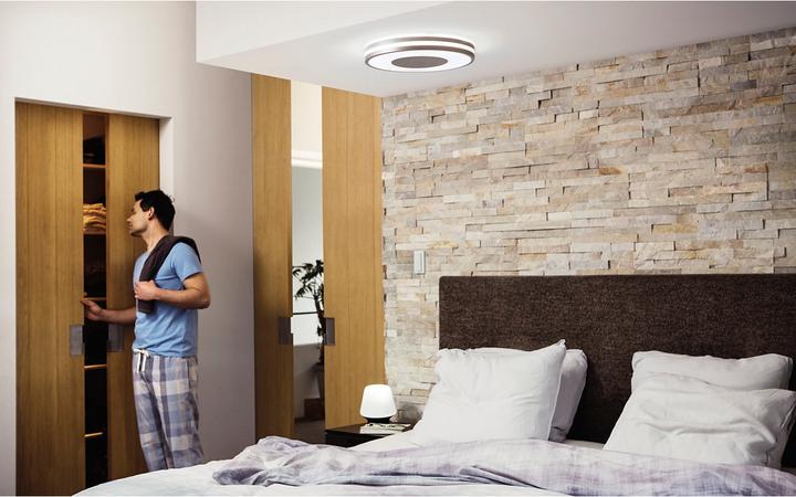 Produktbild Philips Hue Being Basis BT (2400 lm)