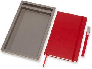 Produktbild Moleskine Set Notizbuch, Large/A5, scharlachrot + Kugelschreiber (A5, Gepunktet, Harter Einband)