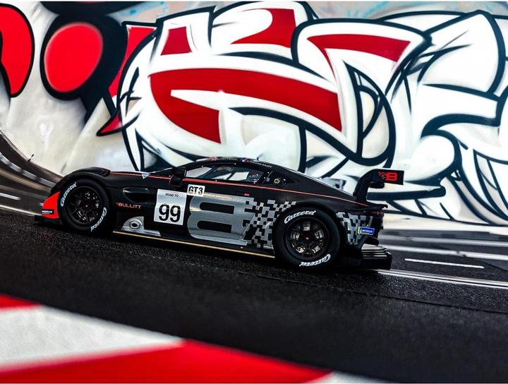 Actual product image Carrera D132 A.Martin Vantage GT3, No.99