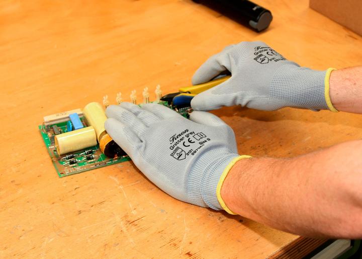 Actual product image Keron Gnitter (10)