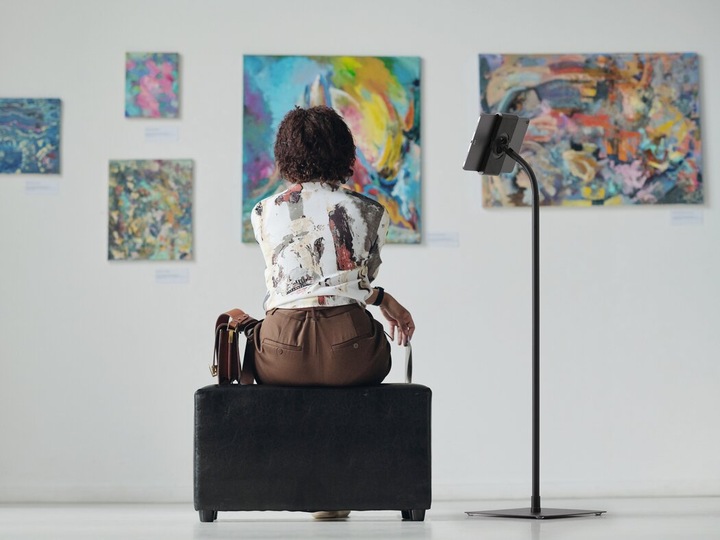Actual product image Durable TOUGH FLOOR tablet holder 7-13"/-8mm/fully moveable/black