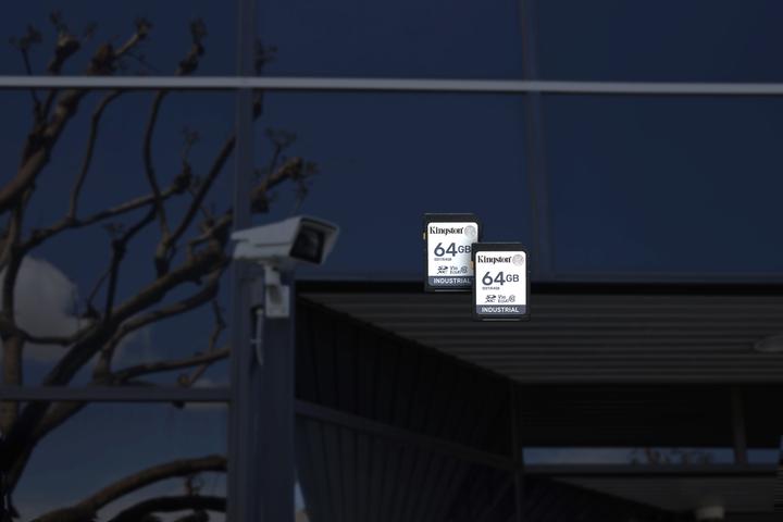 Actual product image Kingston Card Ind. SD +ADP 64GB pSLC (64 GB, SDXC, U3, UHS-I)