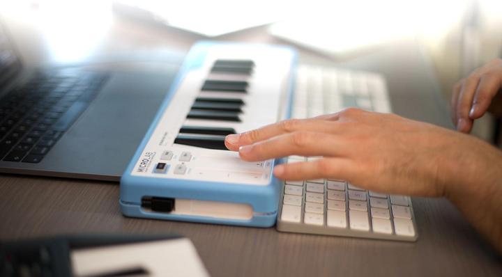 Actual product image Arturia MicroLab (Keyboards)