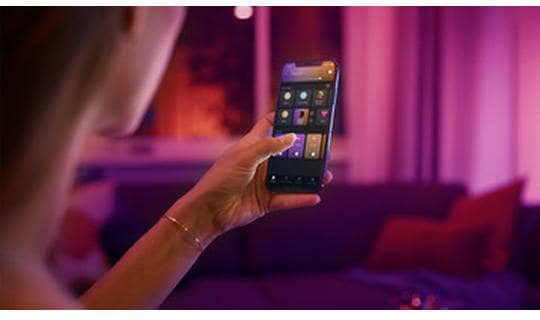 Immagine prodotto Philips Hue Tonalità Bianco & Colore BT (E14, 5.30 W, 470 lm, 1 x, G)