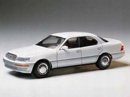 Actual product image Tamiya 1:24 Lexus LS 400 (UCF11L)