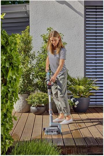 Actual product image Gardena Cordless multi cleaner Aqua Brush Patio 03/18V P4A solo (Battery operated, Rechargeable battery operated)