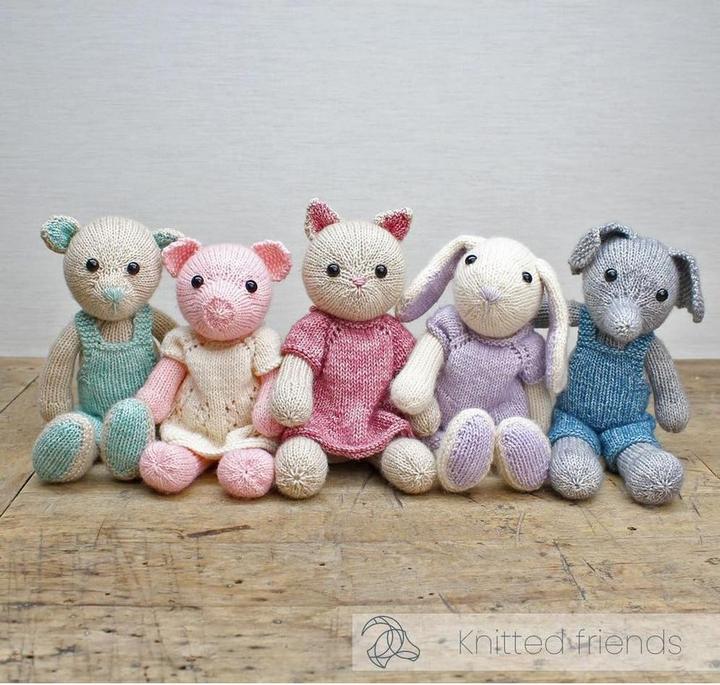 Actual product image Hardicraft Knitting set cat Emma