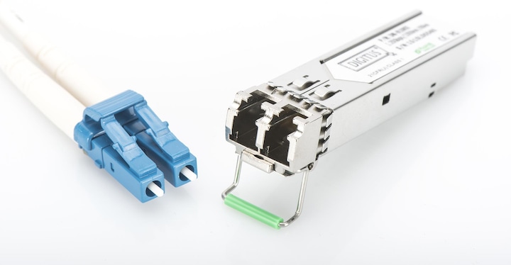 Produktbild Digitus SFP Modul fuer Gigabit Switch singlemode Glasfaser Modul 1xLC 1550nm Duplex mini GBIC SFP Modul...