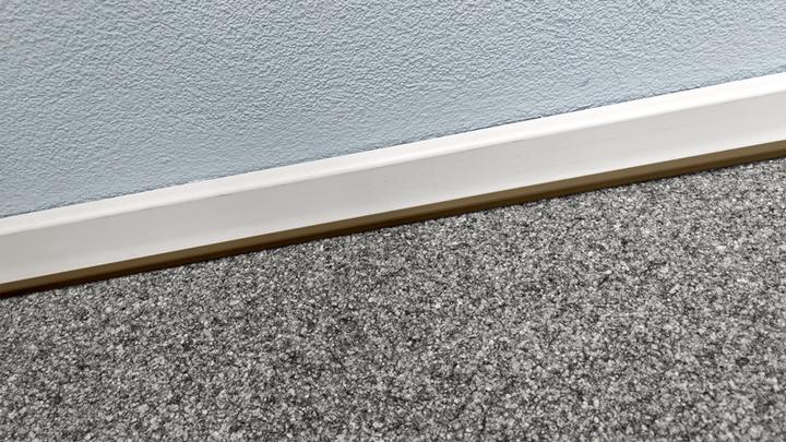 Immagine prodotto Steffen Canalina multi cavo 11x9mm 4 aste 1m autoadesiva marrone (Tubazione, 100 cm)