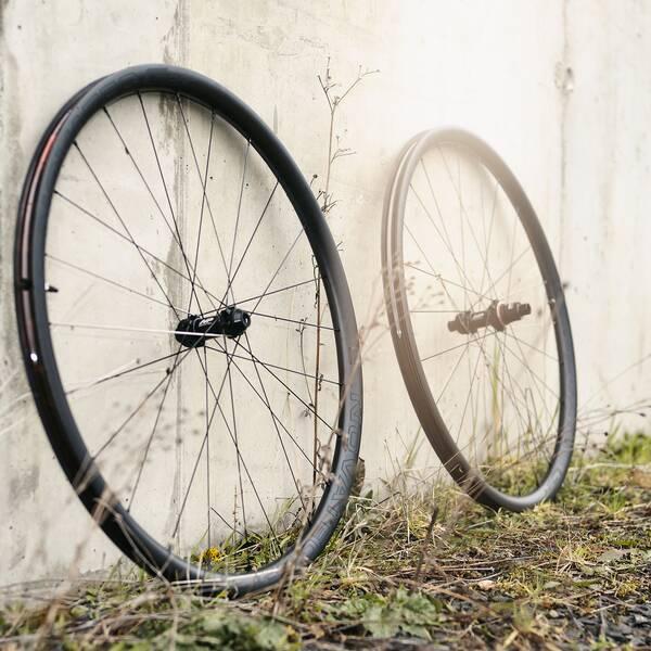 Actual product image Novatec Laufrad-Set G24 DISC CL-PRO-XDR 700C, VR+HR (Wheelset, 28")