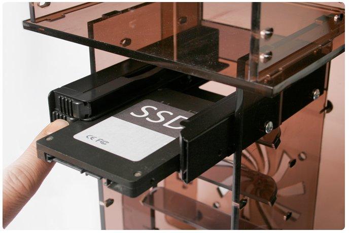 Immagine prodotto Icy Dock MB082SP Telaio di montaggio per HDD e SSD SATA/IDE per 2x 2,5 pollici 6,35 cm in 3,5 pollici 8,89