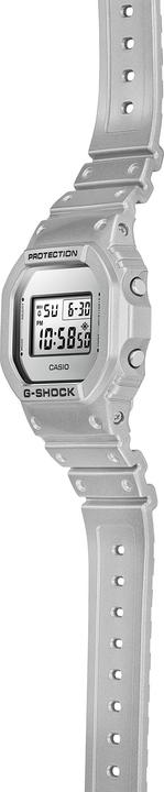 Actual product image G-Shock DW-5600FF-8ER (Chronograph, 43 mm)