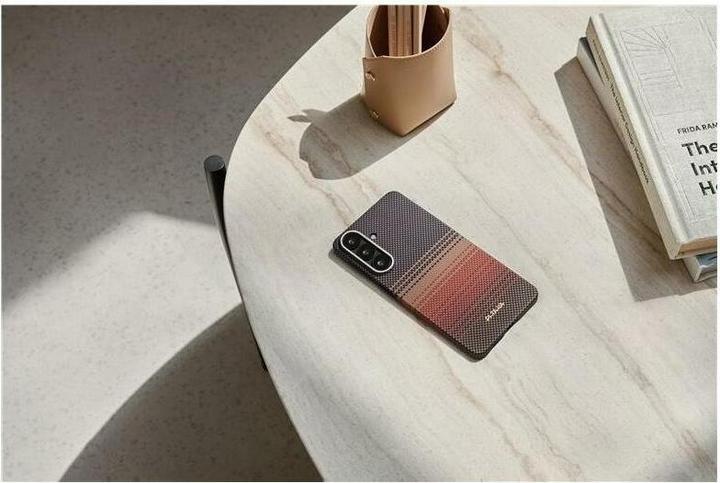 Image du produit Pitaka Etui Edge Case MagSafe do Samsung Galaxy S26+ sunset (Samsung Galaxy S26+)