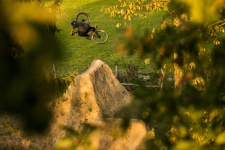 Actual product image Commencal Absolute (34.50 cm)