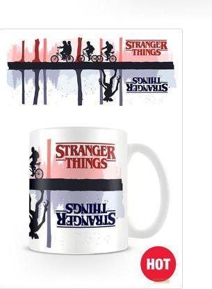 Actual product image Pyramid Stranger Things - Upside Down (320 ml, 1x)