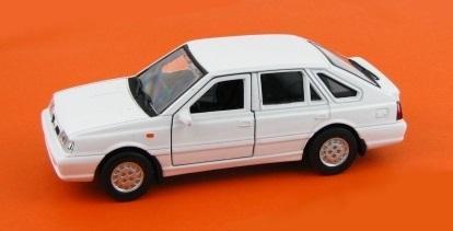 Produktbild Welly Polonez Caro Plus 1:39 weiss