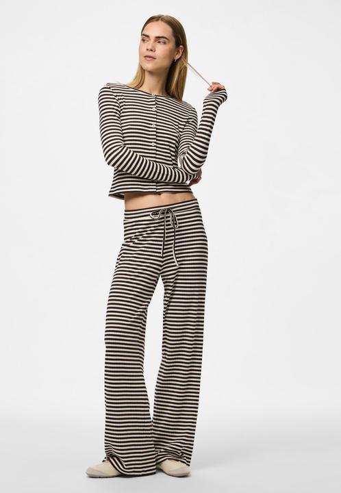 Produktbild Pieces PCLAYA Hose mit weitem Bein (M)