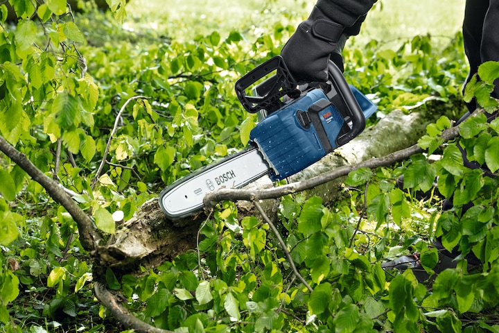 Image du produit Bosch Hausgeräte GKE 18V-40 (Tronçonneuse à batterie)