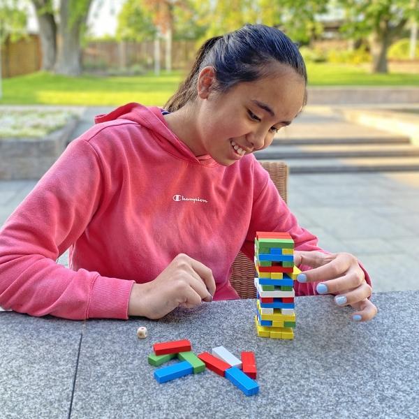 Image du produit Kögler Bloc de bois Jeu d'empilage avec dé (Allemand, Français, Suisse-allemand, Italien, Anglais)