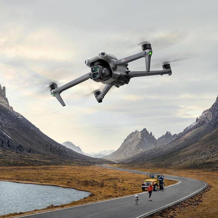 Image du produit DJI Air 3 Fly More Combo (RC 2) (46 min, 720 g, 48 Mpx)