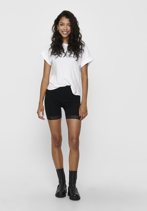 Image du produit Only Short en dentelle (S)