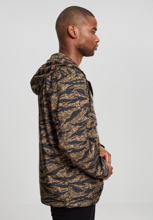Actual product image Urban Classics Tiger Camo Pull Over (M)