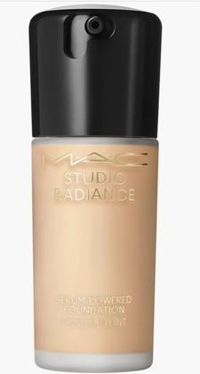 Produktbild MAC Cosmetics M.A.C. Studio Rad Serum Pow Fond de Teint NC18 (Nr. NC18)