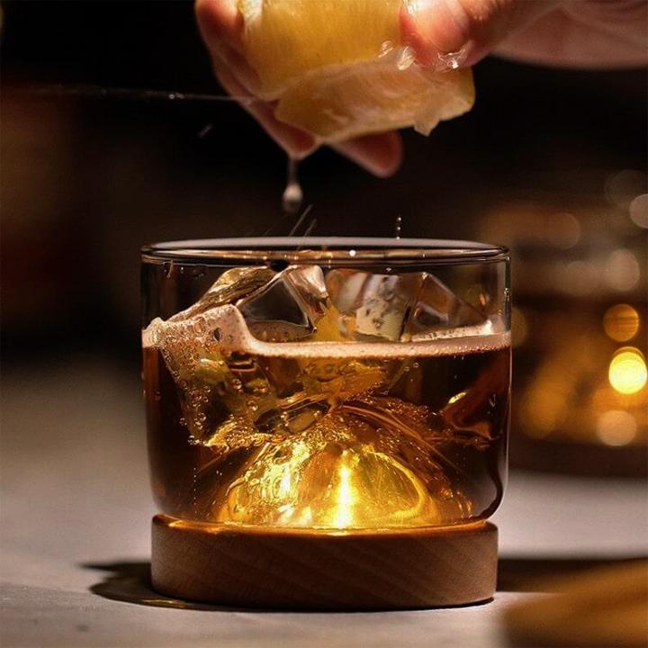 Actual product image JTI Whisky glass with wooden coaster (1x, Whisky glass)