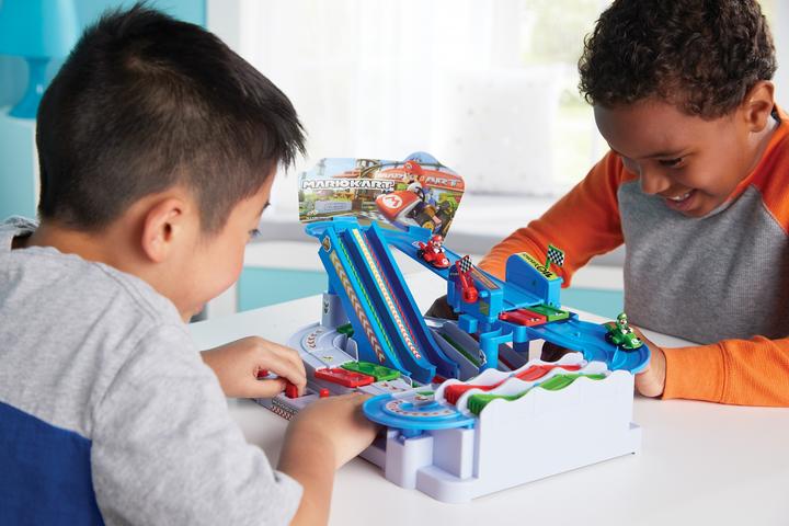 Productafbeelding Super Mario - Kart Racing (Meertalig)