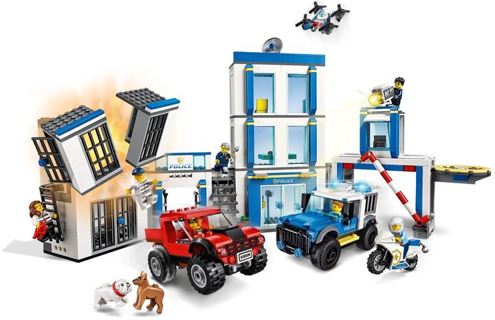 Produktbild LEGO Polizeistation (60246, LEGO City)