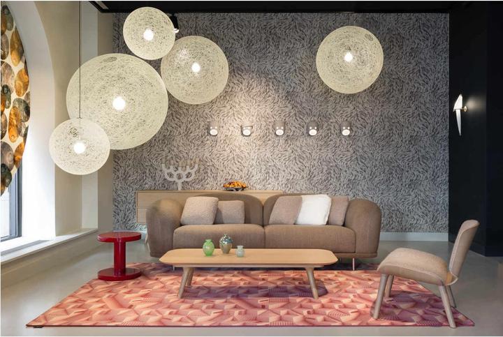Actual product image Moooi Maze carpet (350 cm)