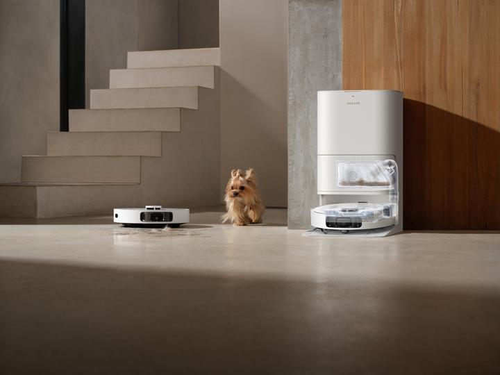 Actual product image Dreame D20 Ultra (13000 Pa, Wiping pads (rotating))