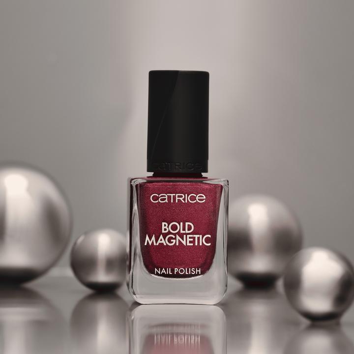 Produktbild Catrice Bold Magnetic Nail Polish (010, 010 - Love At First Pull)