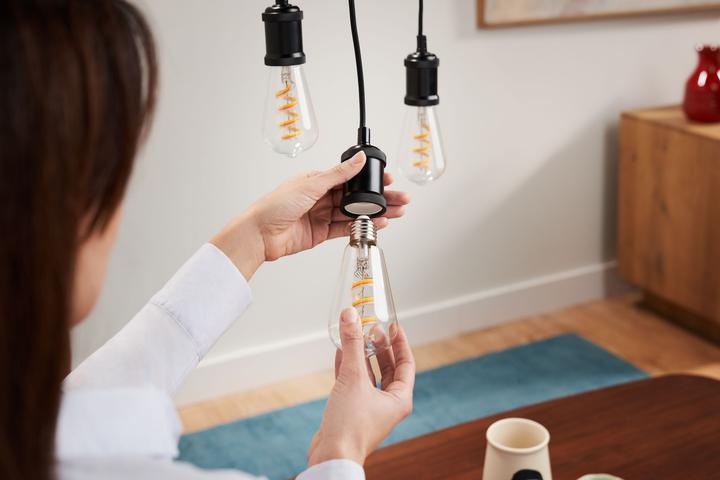 Actual product image Philips Filament lamp, transparent, 40 W ST64 E27 (E27, 470 lm, 1 x)