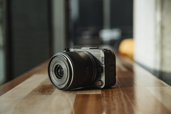 Actual product image Canon RF-S 14-30mm F4-6.3 IS STM PZ (Canon RF, APS-C / DX)